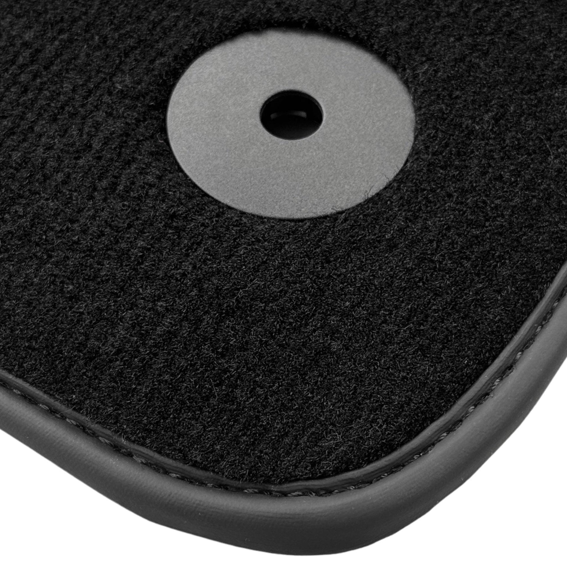 Black Floor Mats for Audi Q2 (2016-2020) - AutoWin