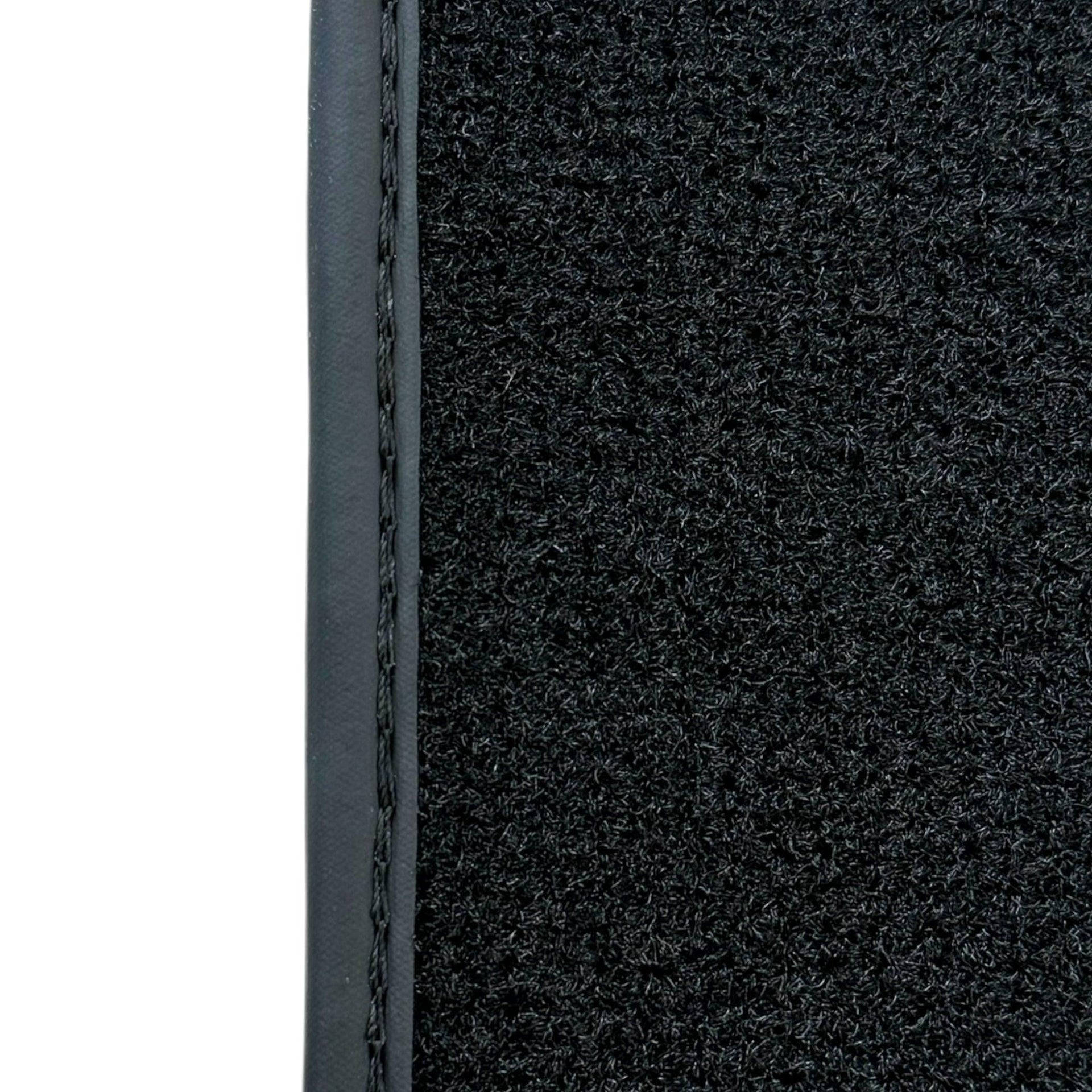 Black Floor Mats for Lexus IS 300 (2001-2003) ER56 - AutoWin