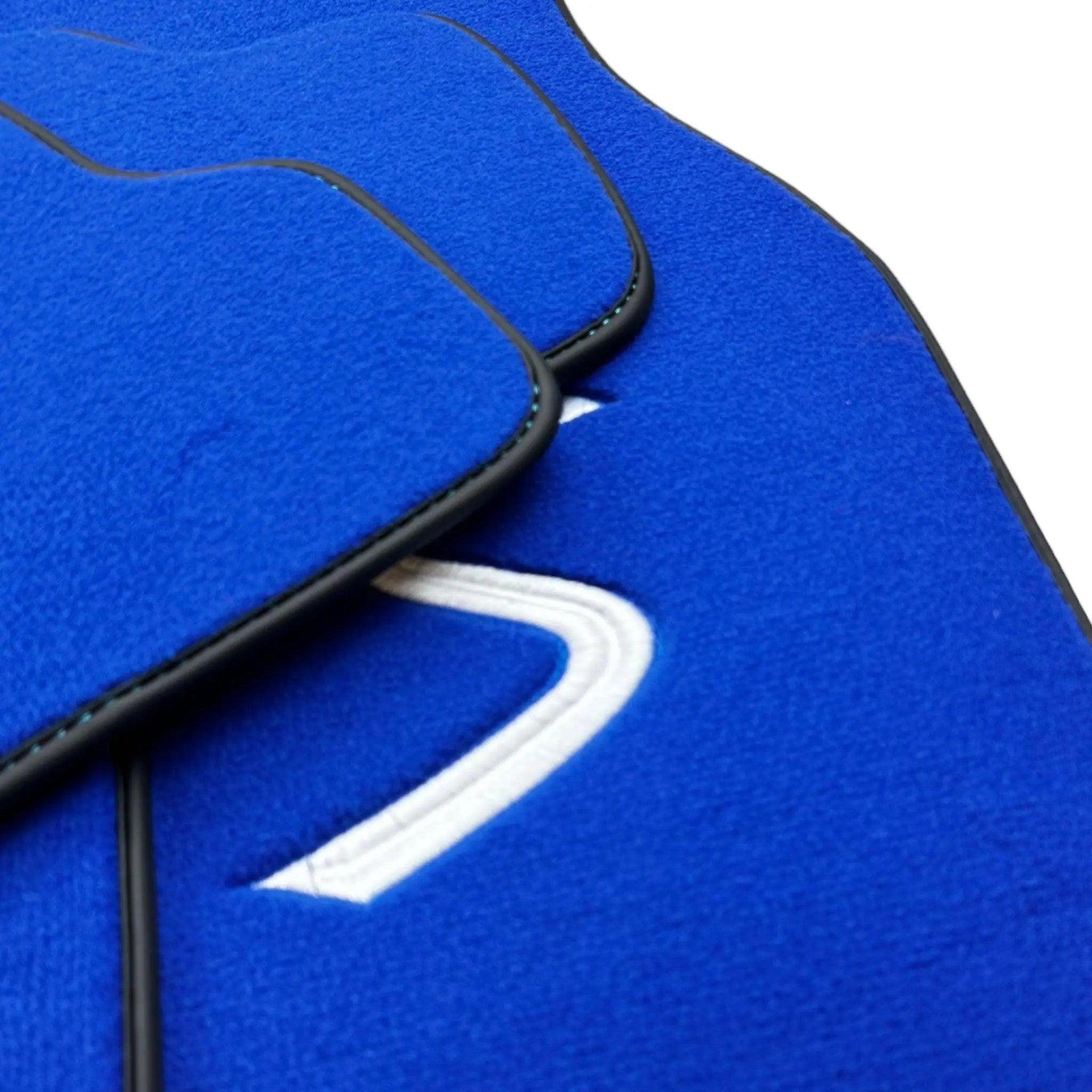 Blue Floor Mats for Mini Clubman F54 (2019-2023) - AutoWin