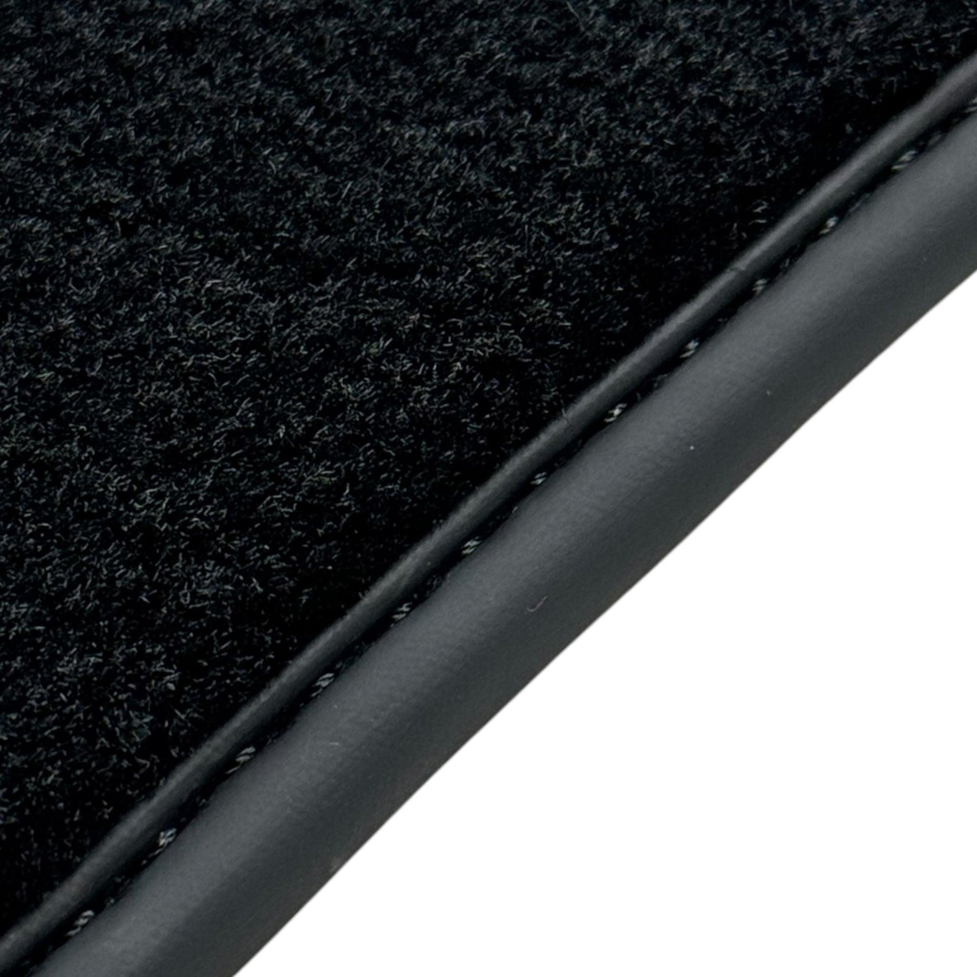 Black Floor Mats for Audi Q5 FYT Sportback Hybrid (2021-2024) - AutoWin