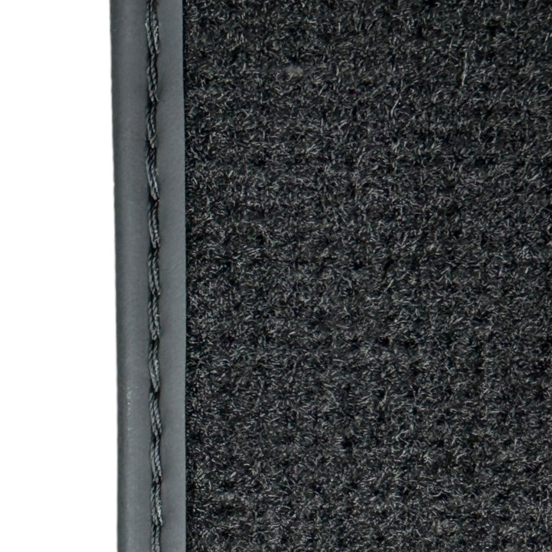 Black Floor Mats for Audi Q5 8R Hybrid (2008-2017) - AutoWin