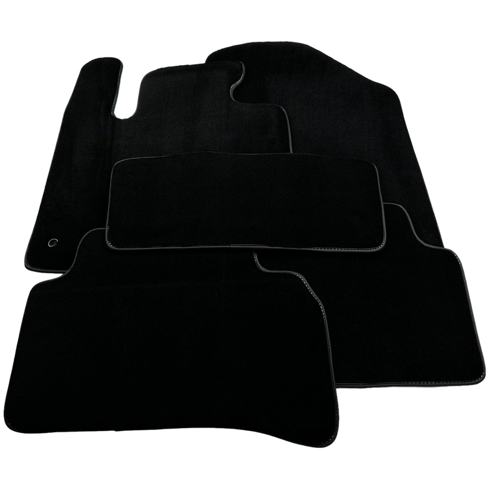 Black Floor Mats for Kia Sorento 5 Seater (2012-2015) - AutoWin