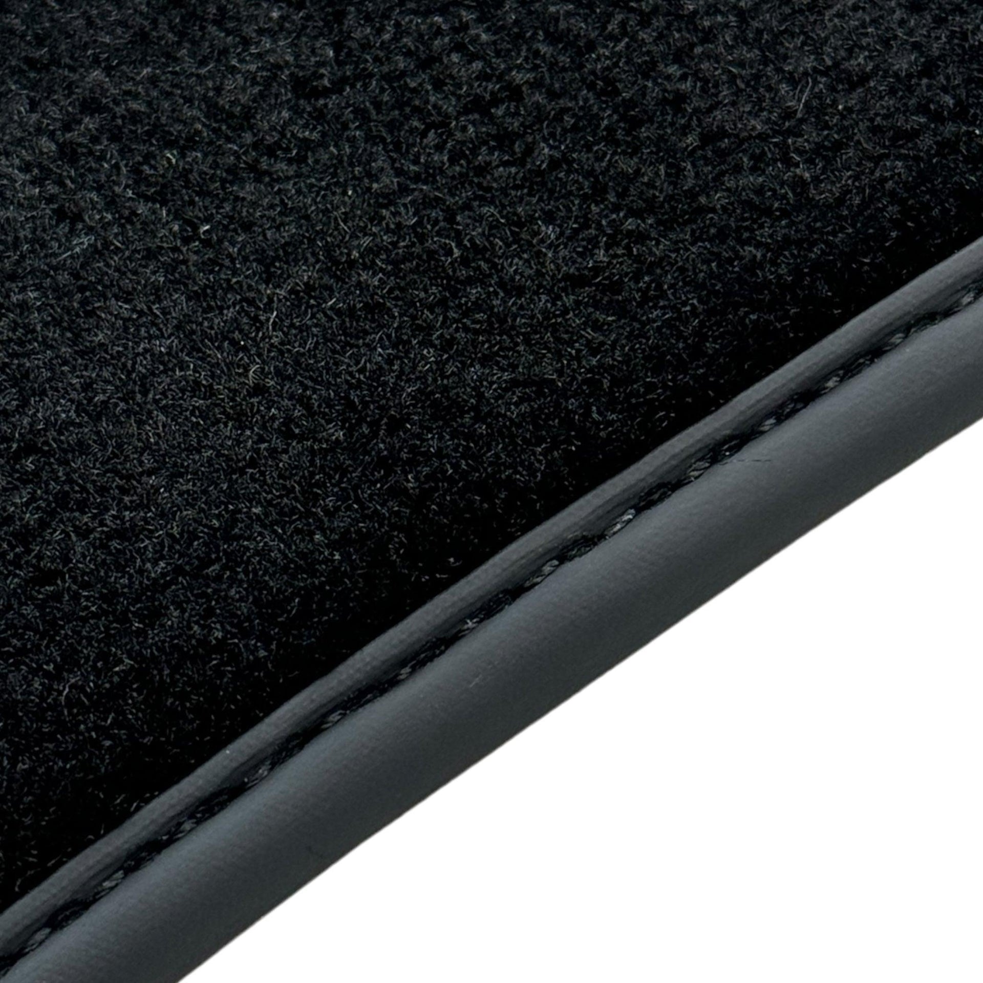 Black Floor Mats for Jeep Wrangler JK (2007-2018) 5 Doors - Double Fixation - AutoWin