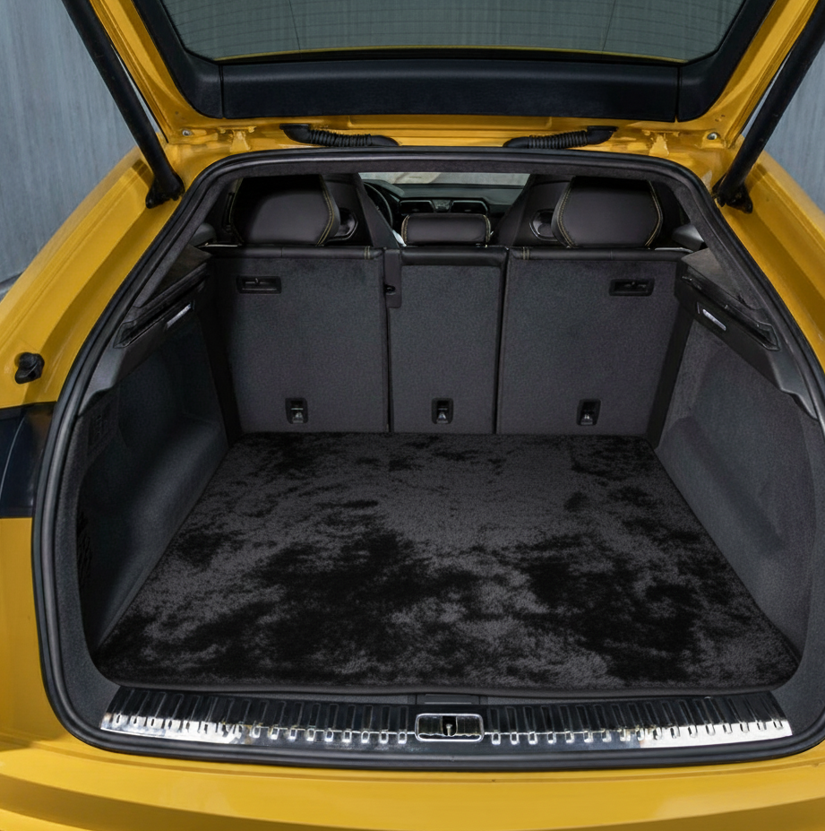 Lamborghini Urus Trunk