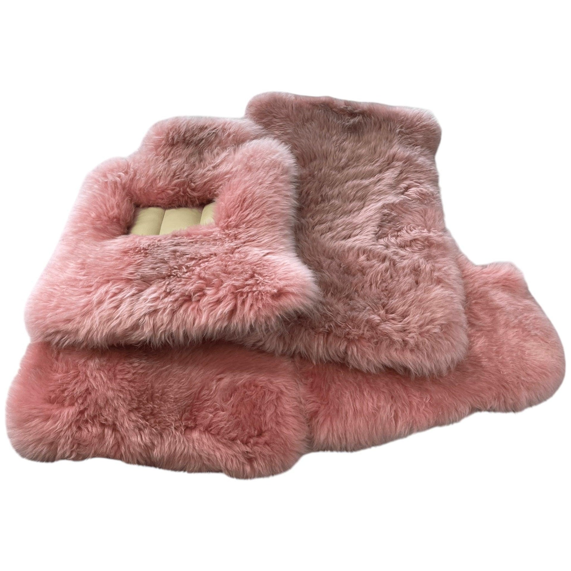 Various Colors of Sheepskin Floor Mats Tailored for the Alfa Romeo Giulia (1962-1978) - AutoWin