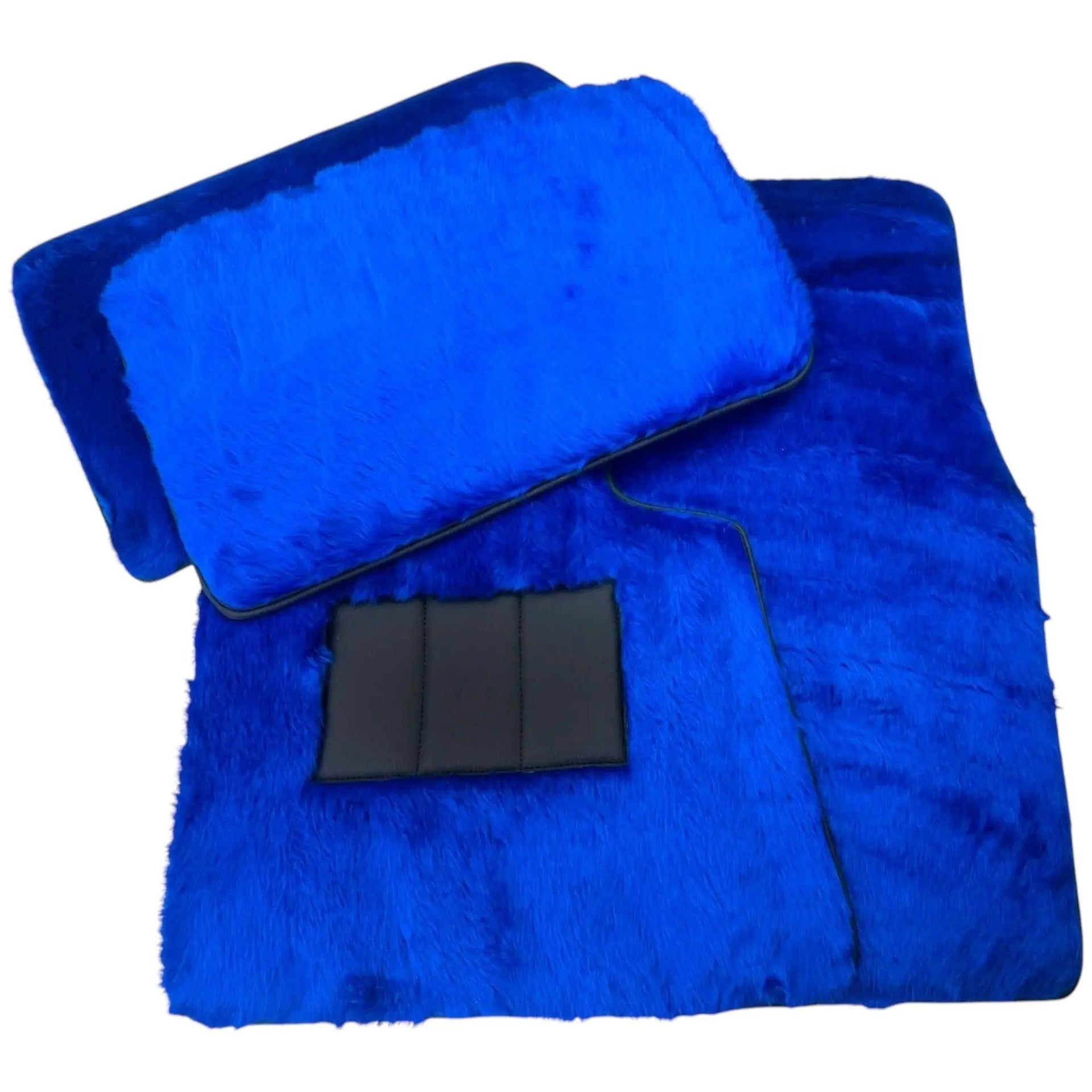 Various Colors of Sheepskin Floor Mats Tailored for the Alfa Romeo Giulia (1962-1978) - AutoWin