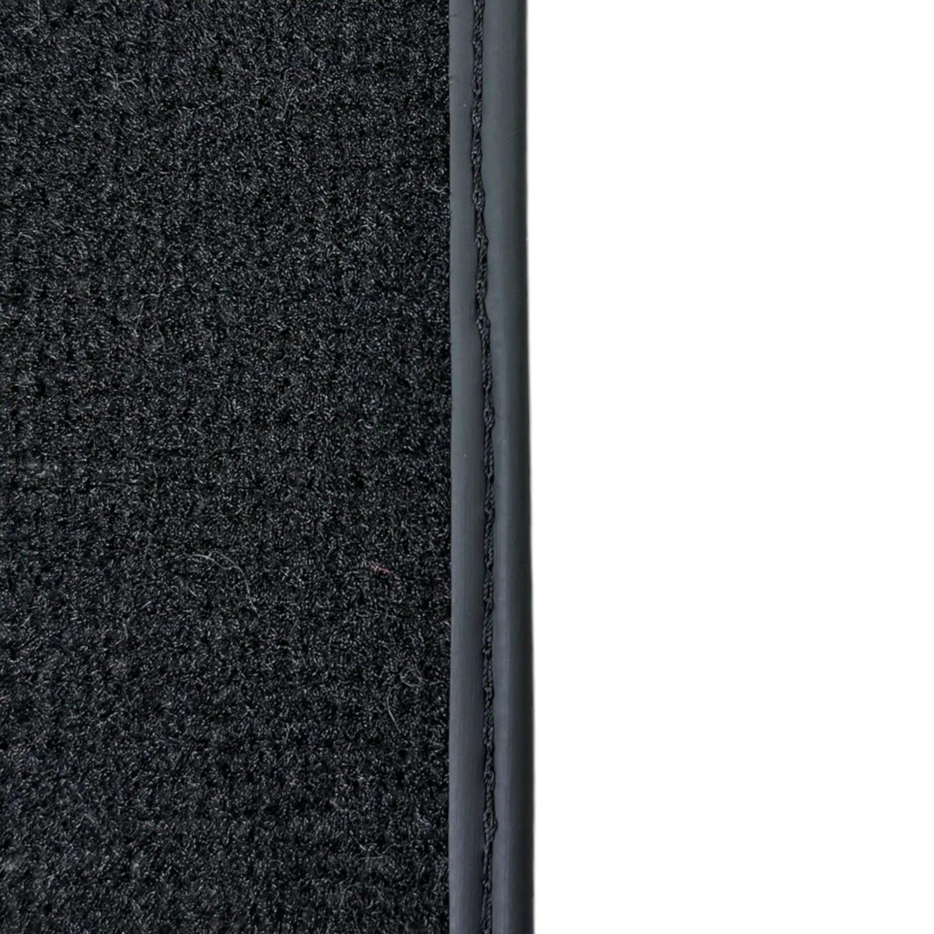 Black Floor Mats for Jeep Cherokee XJ (1984-2001) - AutoWin