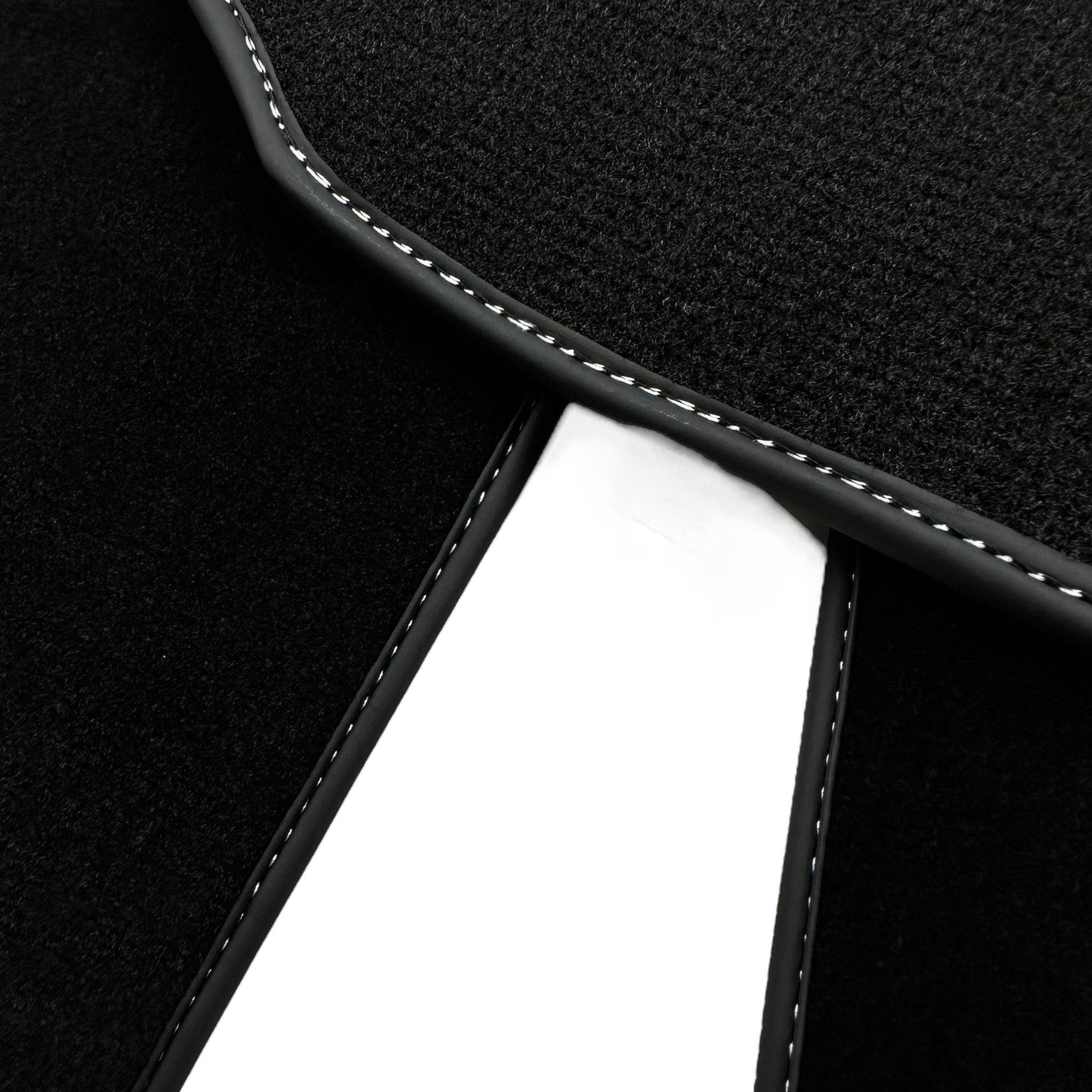 Black Floor Mats for Kia Ceed (2007-2009) - AutoWin