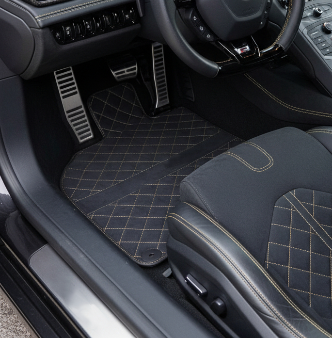 Black Floor Mats for Lamborghini Huracan Perfomante Alcantara Leather