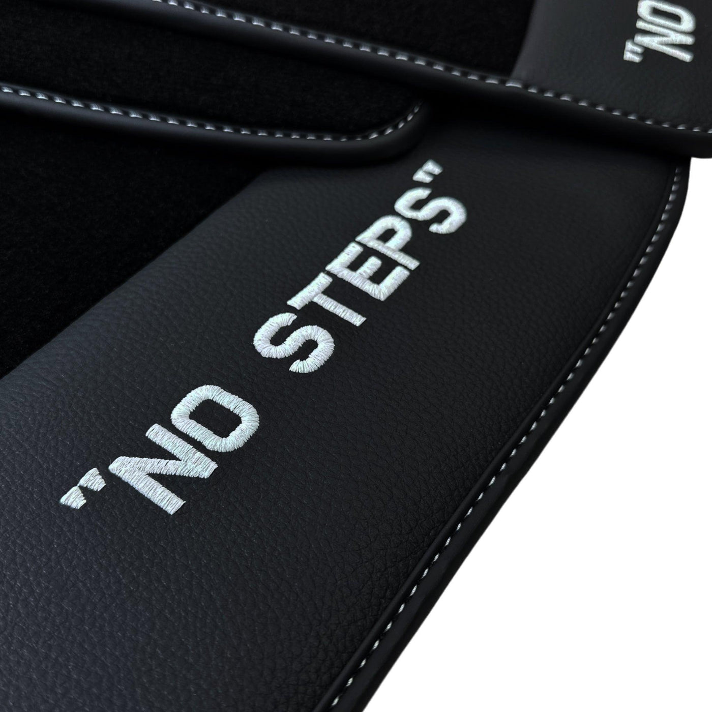 Black Floor Mats For BMW 2 Series F22 No Steps Edition - AutoWin