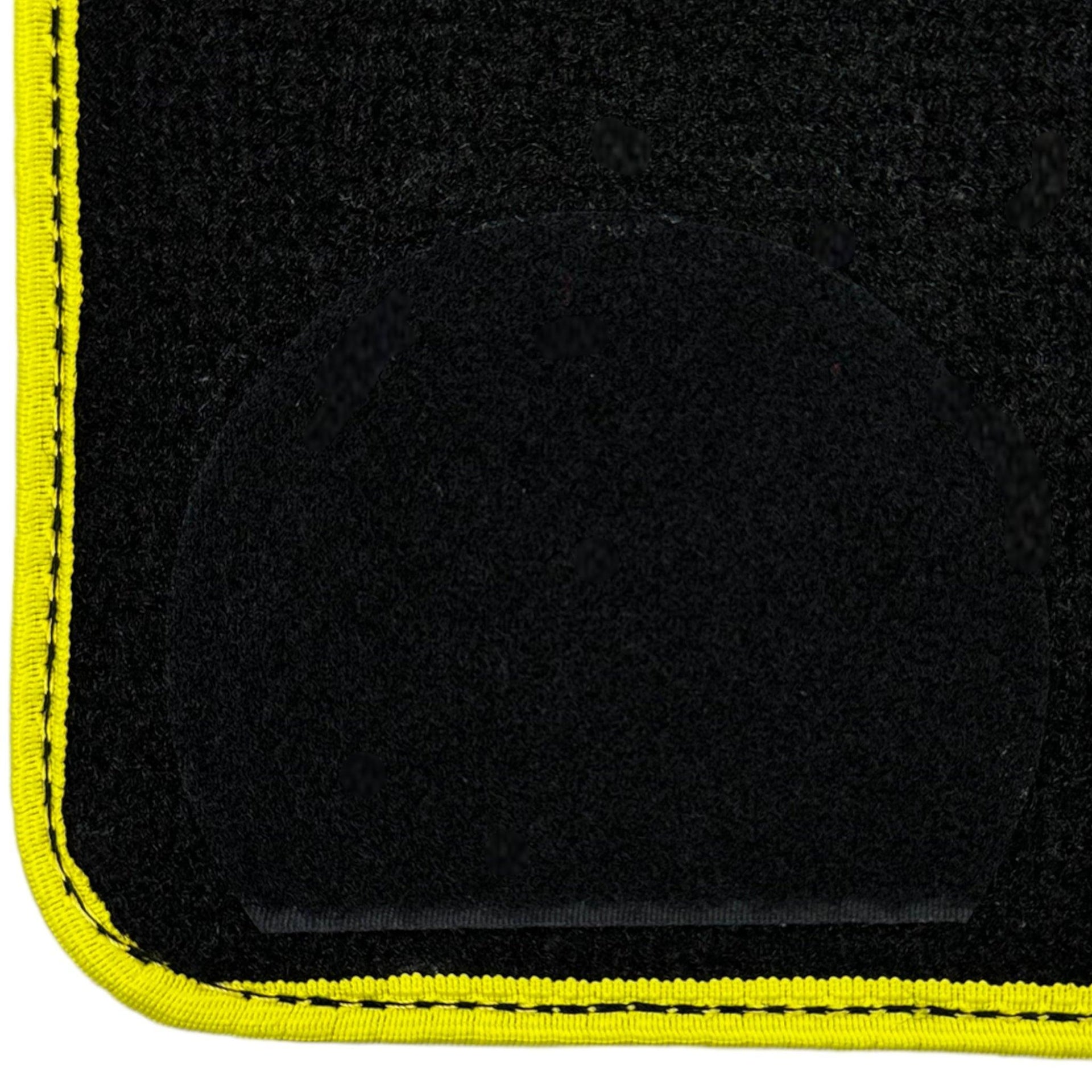 Black Floor Mats For BMW 5 Series E60 | Yellow Trim - AutoWin