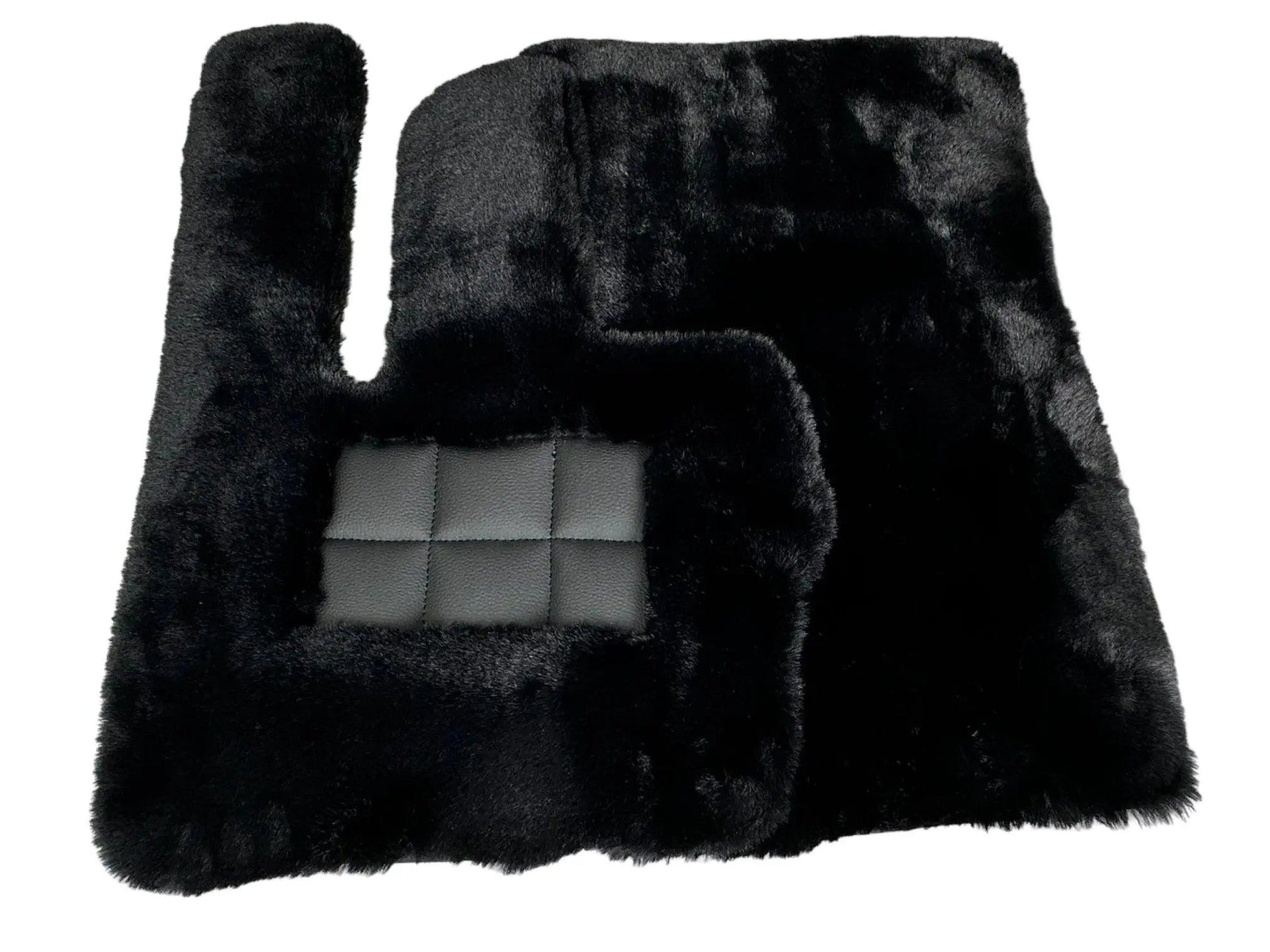 Black Sheepskin Floor Mats For Mercedes Benz E-Class W211 Sedan (2002-2009) | ER56 Design - AutoWin